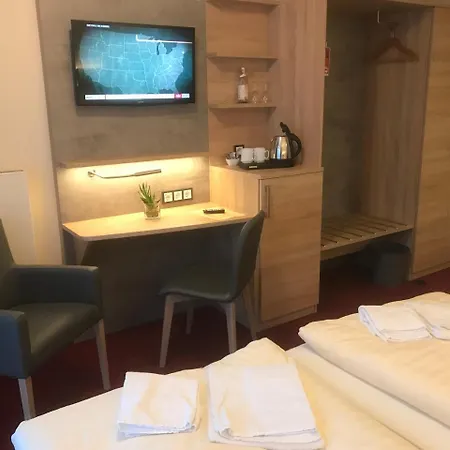 Отель Stueer